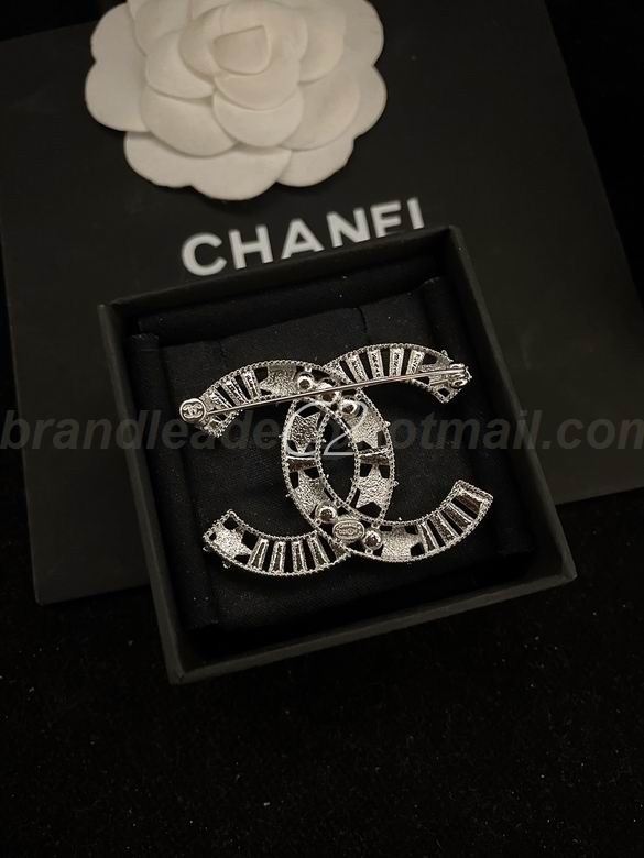 Chanel Brooch 538